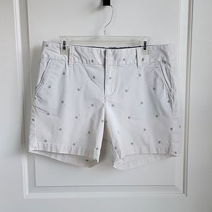 ❄️ ✅️ G.H. Bass & Co. Khaki Shorts